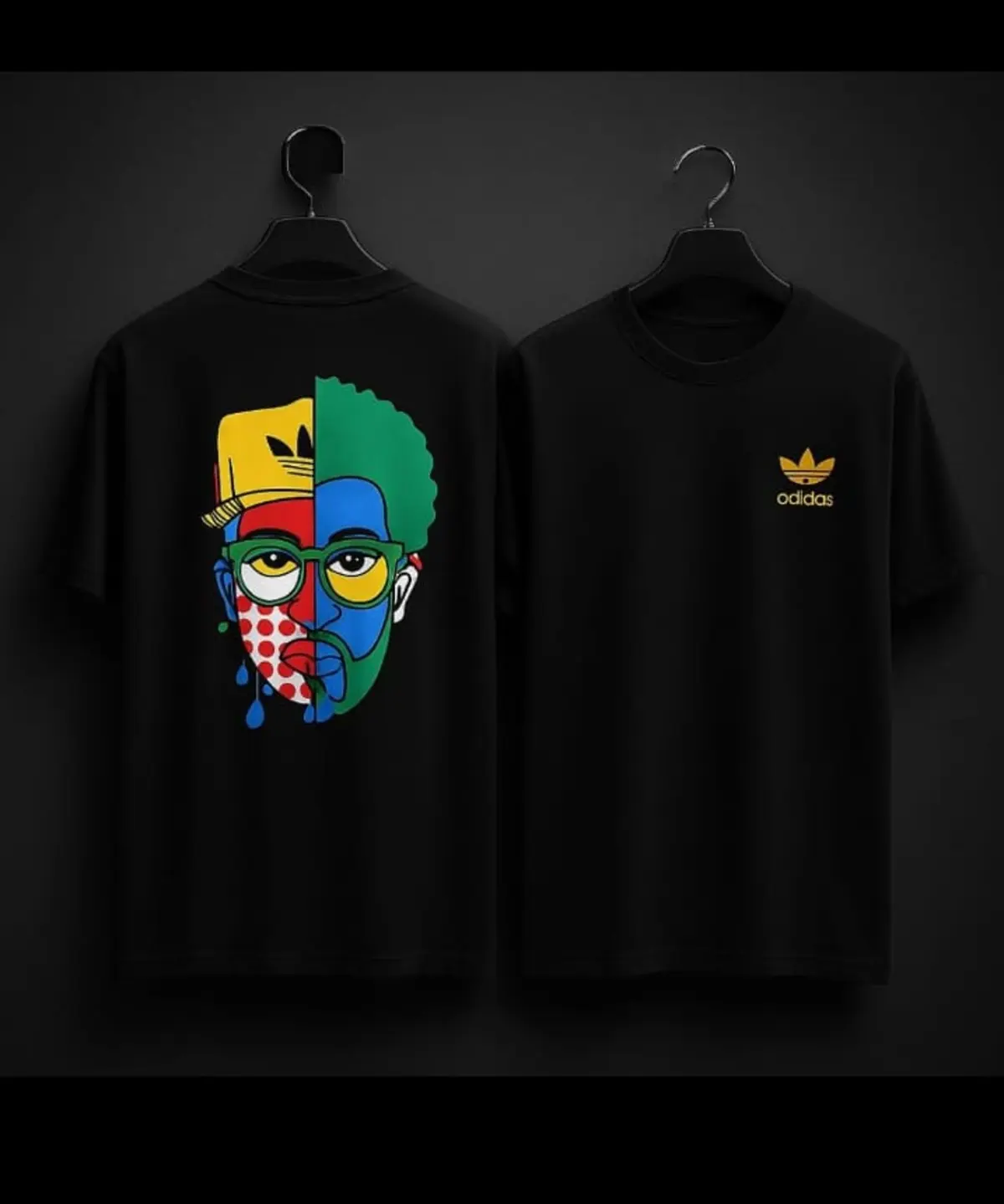 Camiseta preta estampada apresentada de frente e de costas